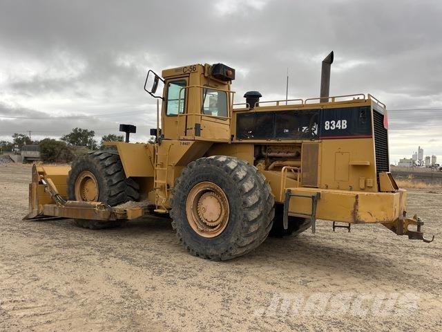 CAT 834B Ratiniai buldozeriai