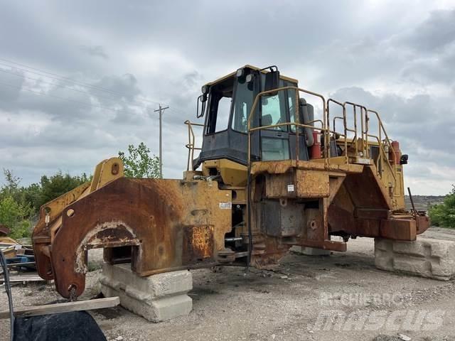 CAT 836G Gruntiniai volai