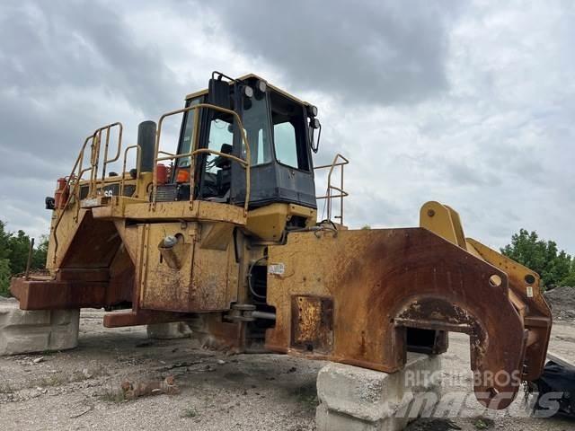 CAT 836G Gruntiniai volai