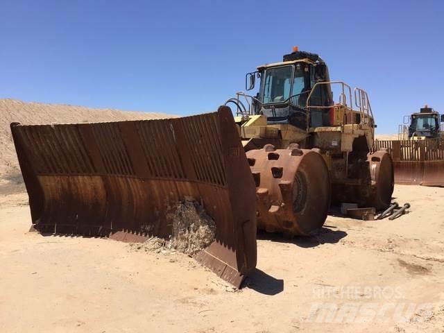 CAT 836G Gruntiniai volai