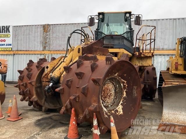 CAT 836G Gruntiniai volai