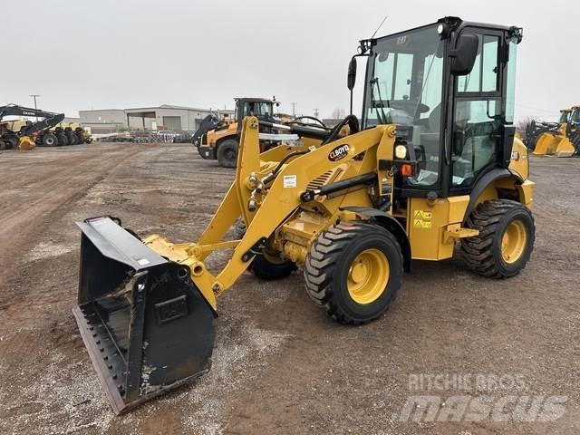 CAT 903D Naudoti ratiniai krautuvai