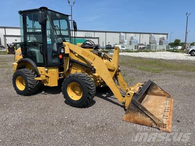 CAT 903D Naudoti ratiniai krautuvai