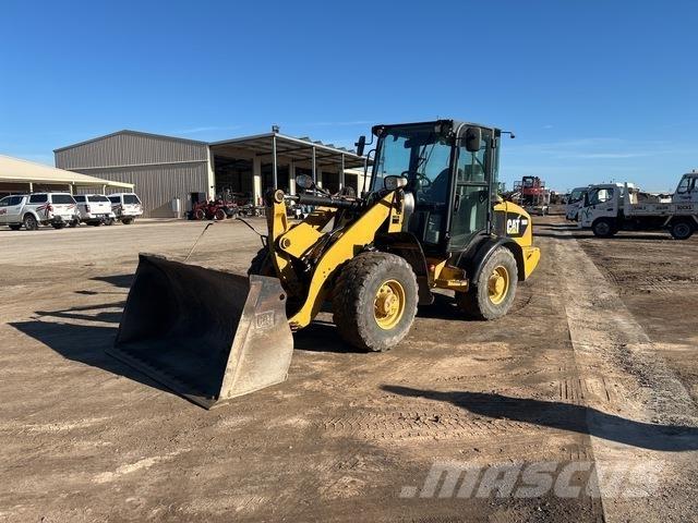 CAT 906H Naudoti ratiniai krautuvai