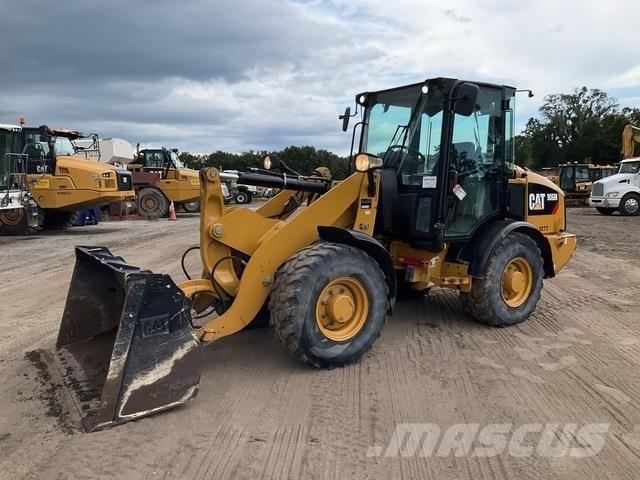 CAT 906M Naudoti ratiniai krautuvai