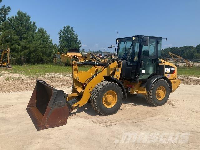 CAT 906M Naudoti ratiniai krautuvai