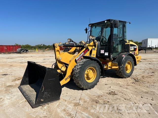 CAT 906M Naudoti ratiniai krautuvai