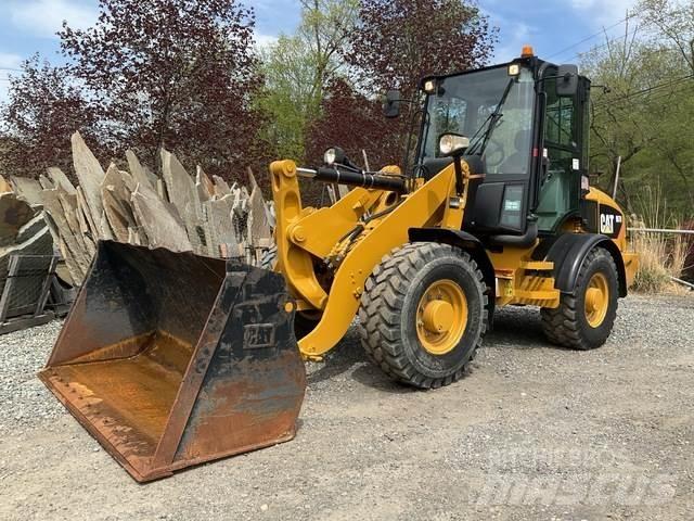 CAT 907H Naudoti ratiniai krautuvai