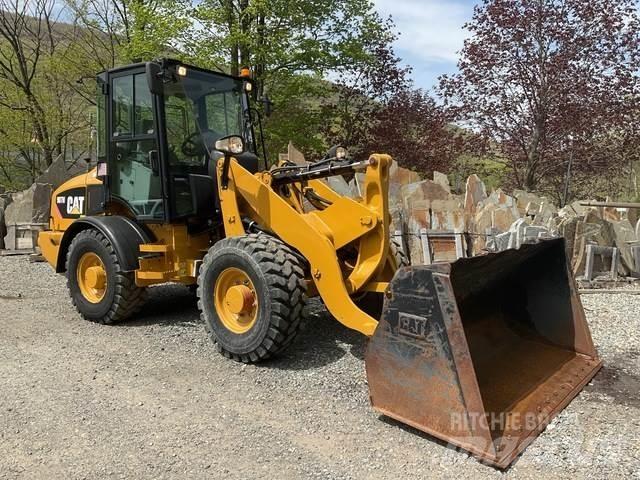 CAT 907H Naudoti ratiniai krautuvai