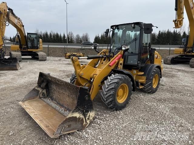 CAT 908 Naudoti ratiniai krautuvai