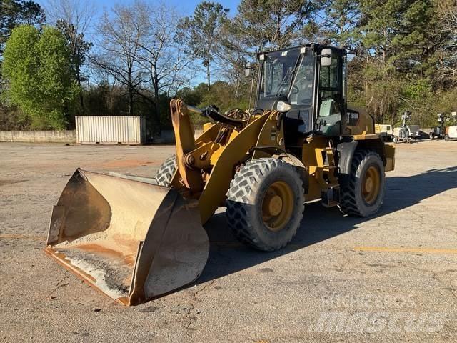CAT 918M Naudoti ratiniai krautuvai