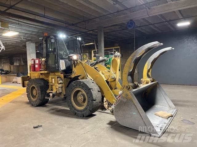 CAT 920 Naudoti ratiniai krautuvai