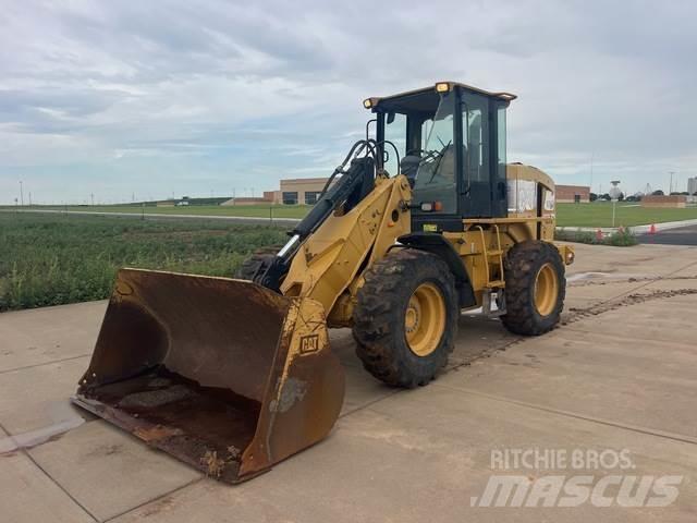 CAT 924G Naudoti ratiniai krautuvai
