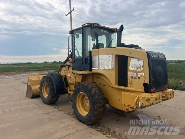 CAT 924G Naudoti ratiniai krautuvai