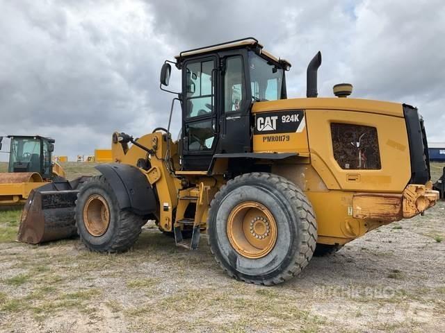 CAT 924K Naudoti ratiniai krautuvai