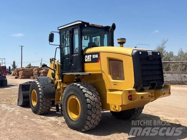 CAT 924K Naudoti ratiniai krautuvai