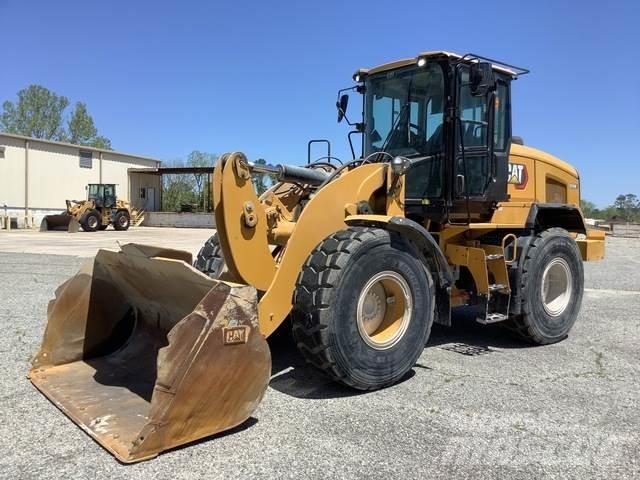 CAT 926M Naudoti ratiniai krautuvai