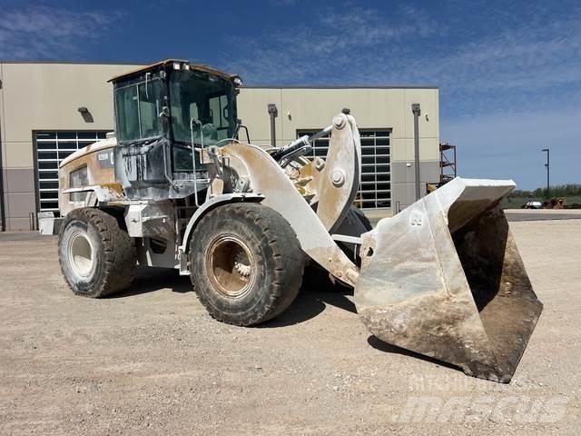 CAT 926M Naudoti ratiniai krautuvai