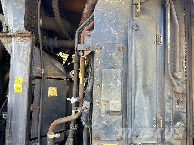 CAT 938 K Naudoti ratiniai krautuvai