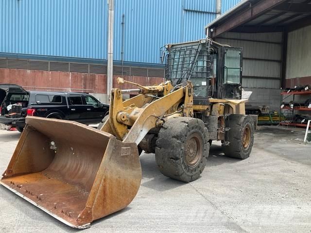 CAT 938H Naudoti ratiniai krautuvai