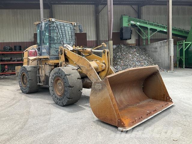 CAT 938H Naudoti ratiniai krautuvai