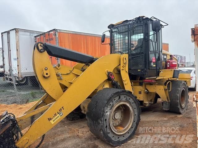 CAT 938K Naudoti ratiniai krautuvai