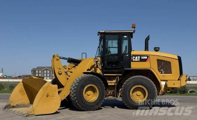 CAT 938M Naudoti ratiniai krautuvai