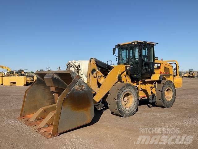 CAT 938M Naudoti ratiniai krautuvai