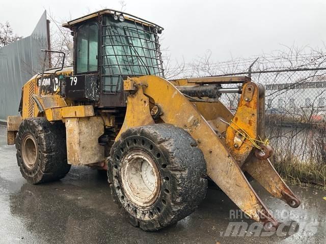 CAT 950M Naudoti ratiniai krautuvai