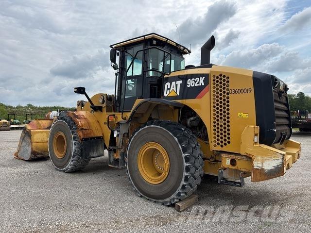 CAT 962K Naudoti ratiniai krautuvai