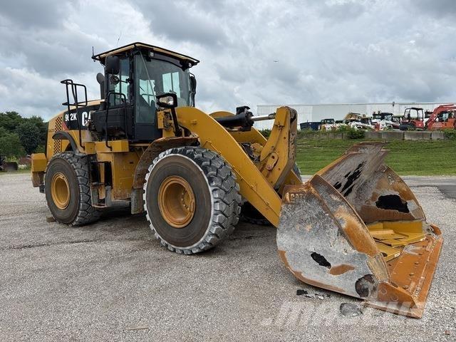 CAT 962K Naudoti ratiniai krautuvai