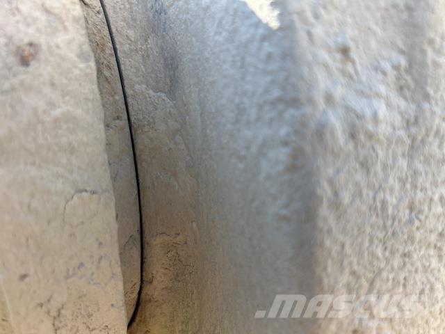 CAT 966D Naudoti ratiniai krautuvai