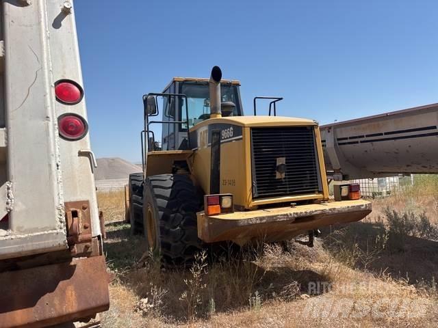 CAT 966G Naudoti ratiniai krautuvai