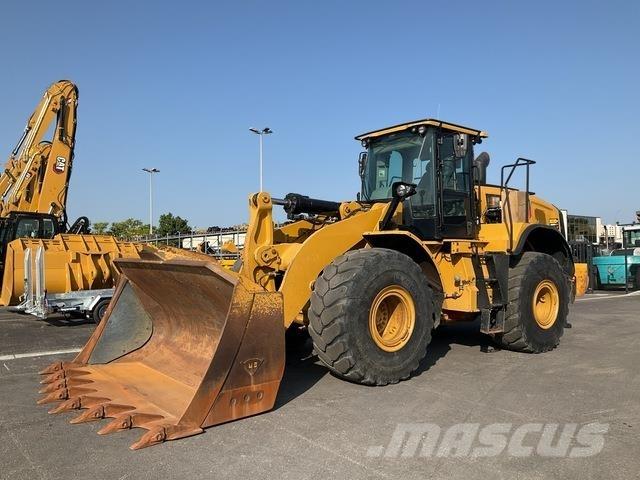 CAT 966M Naudoti ratiniai krautuvai