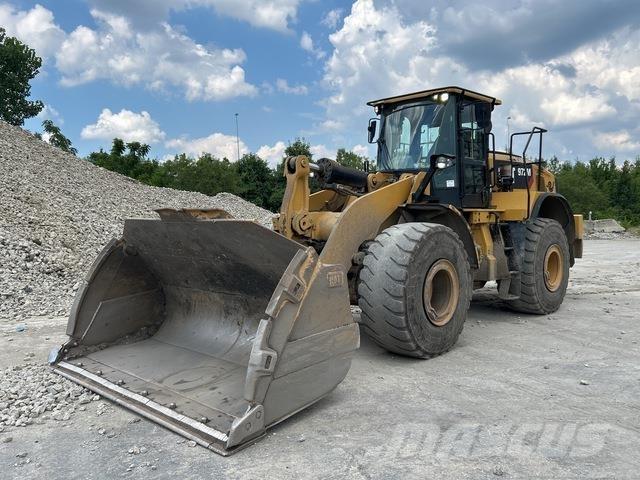 CAT 972M Naudoti ratiniai krautuvai