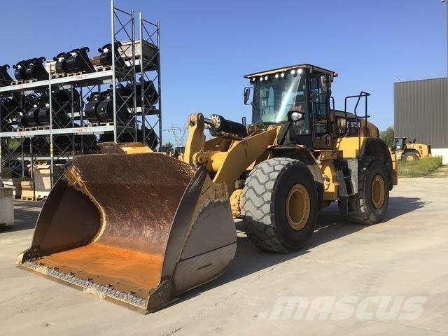 CAT 972M XE Naudoti ratiniai krautuvai