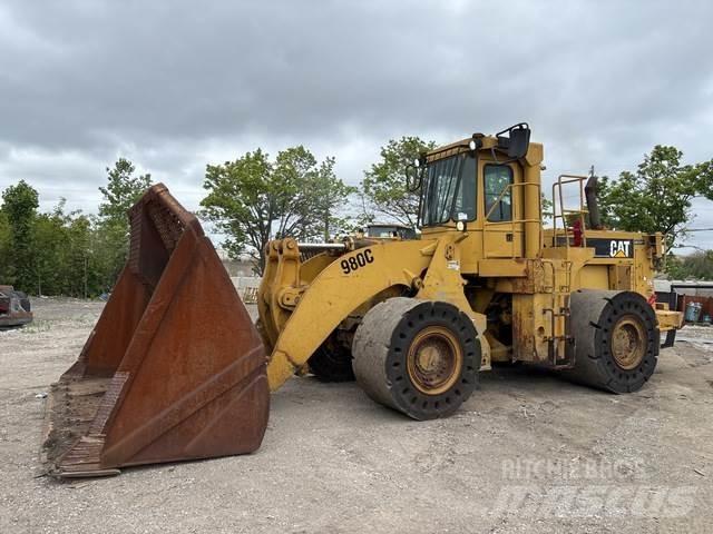 CAT 980C Naudoti ratiniai krautuvai