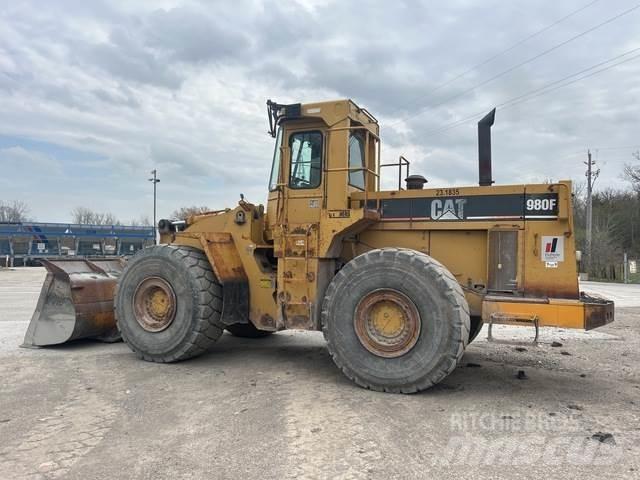 CAT 980F Naudoti ratiniai krautuvai