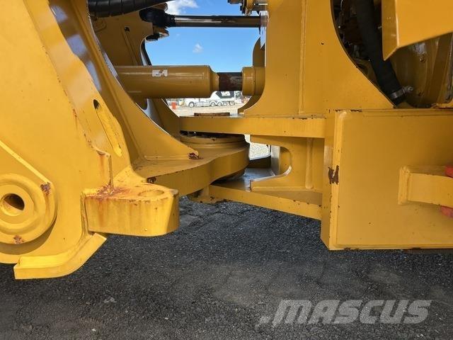 CAT 980M Naudoti ratiniai krautuvai