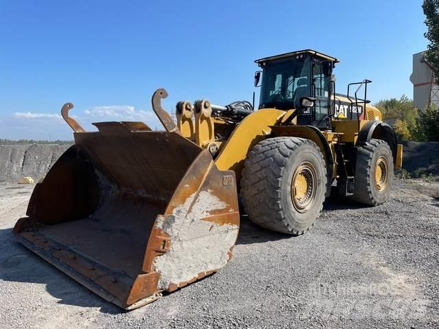 CAT 982M Naudoti ratiniai krautuvai