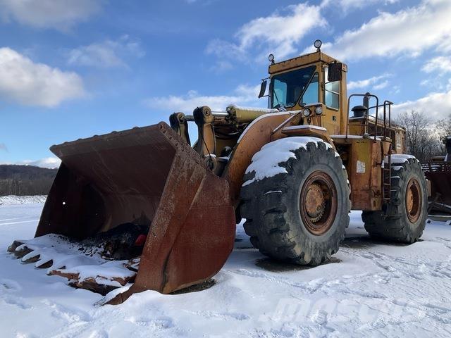 CAT 988B Naudoti ratiniai krautuvai