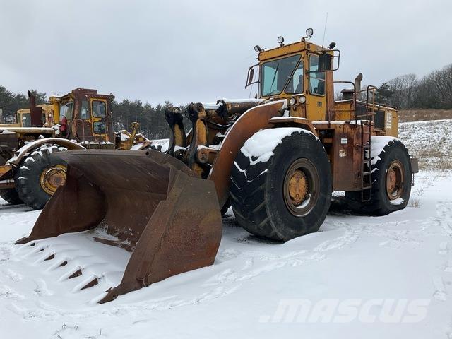 CAT 988B Naudoti ratiniai krautuvai