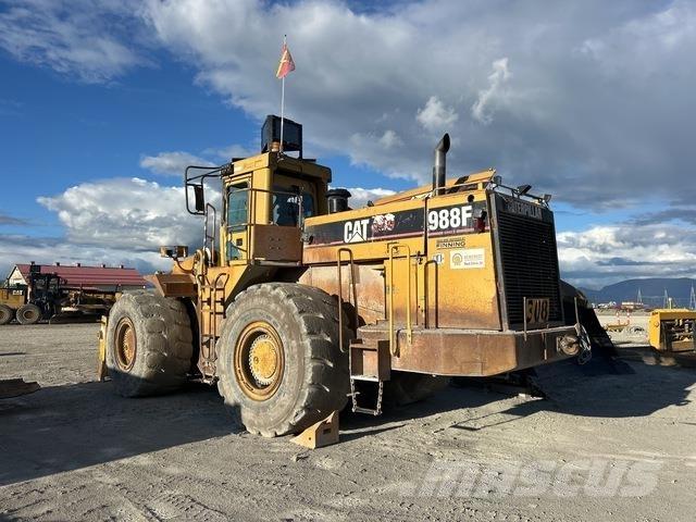 CAT 988F Naudoti ratiniai krautuvai