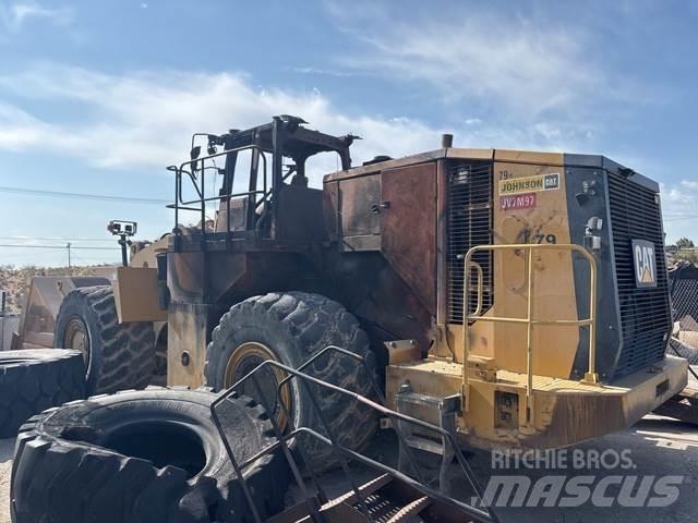 CAT 988K Naudoti ratiniai krautuvai