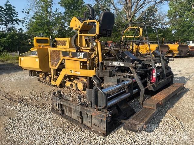 CAT AP-650B Asfalto klotuvai