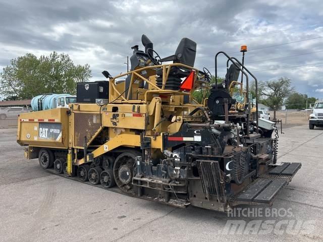 CAT AP1055D Asfalto klotuvai