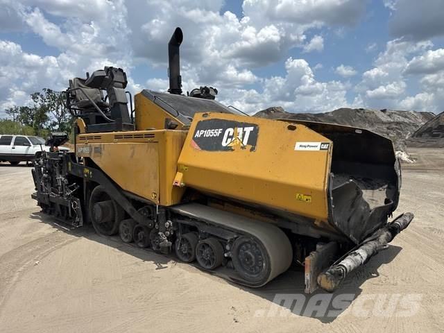 CAT AP1055F Asfalto klotuvai