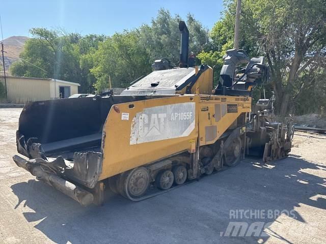 CAT AP1055F Asfalto klotuvai