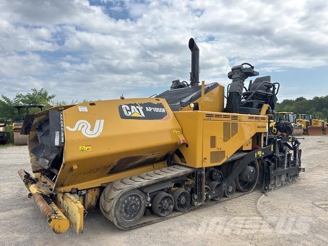CAT AP1055F Asfalto klotuvai