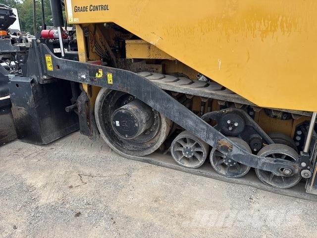 CAT AP1055F Asfalto klotuvai